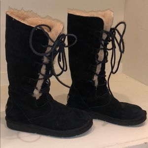 Black tie up UGGS